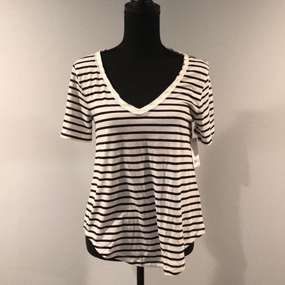 Brand New BP v-neck short sleeved t-shirt - Picture 1 of 5